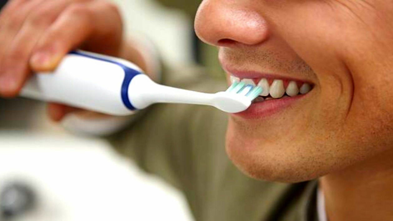 Immagine di Coppia di spazzolini elettrici Philips a 34,99€ nel Solo per Oggi MediaWorld!