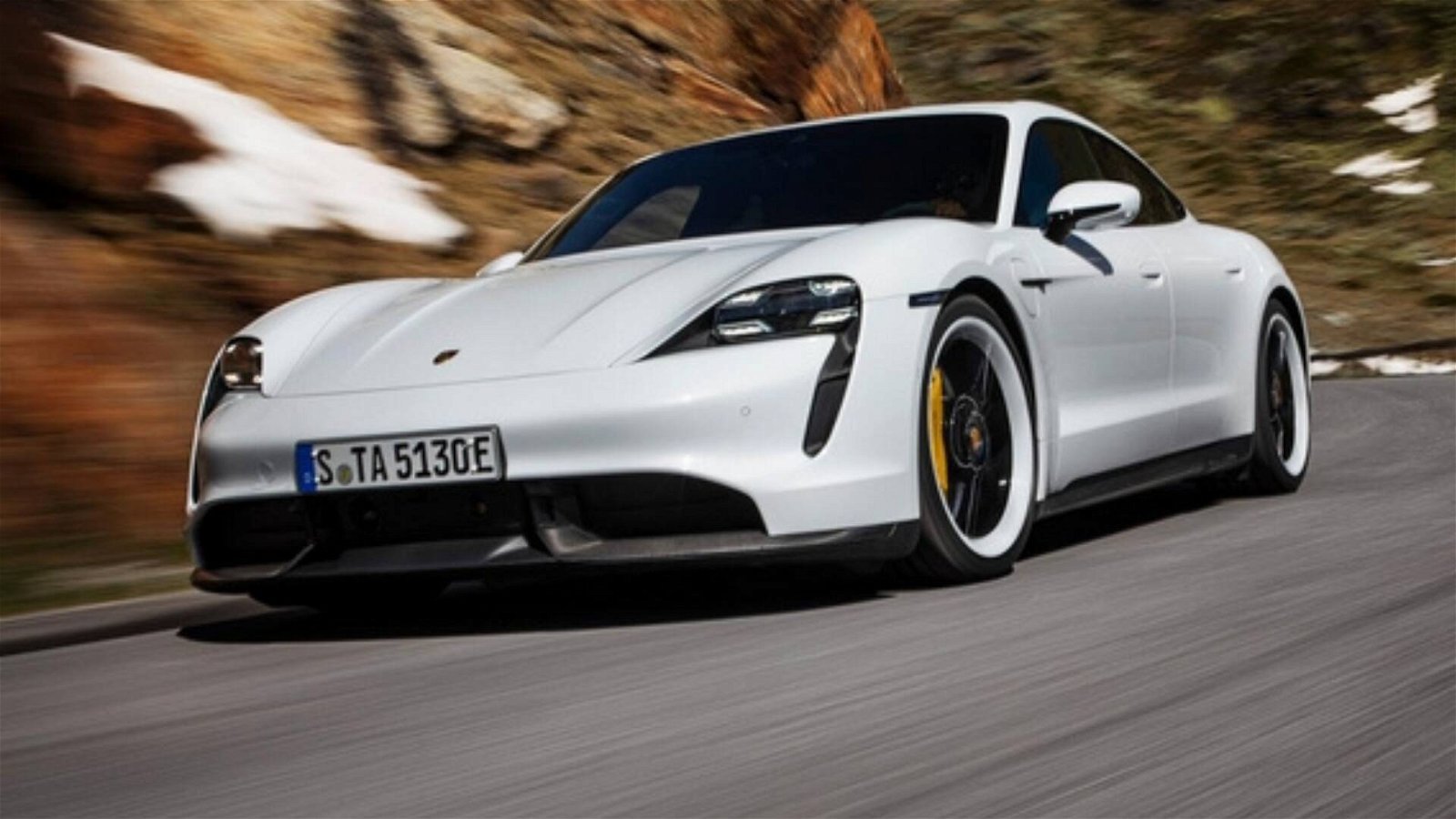 Immagine di Porsche Taycan: terza auto del marchio più venduta negli USA