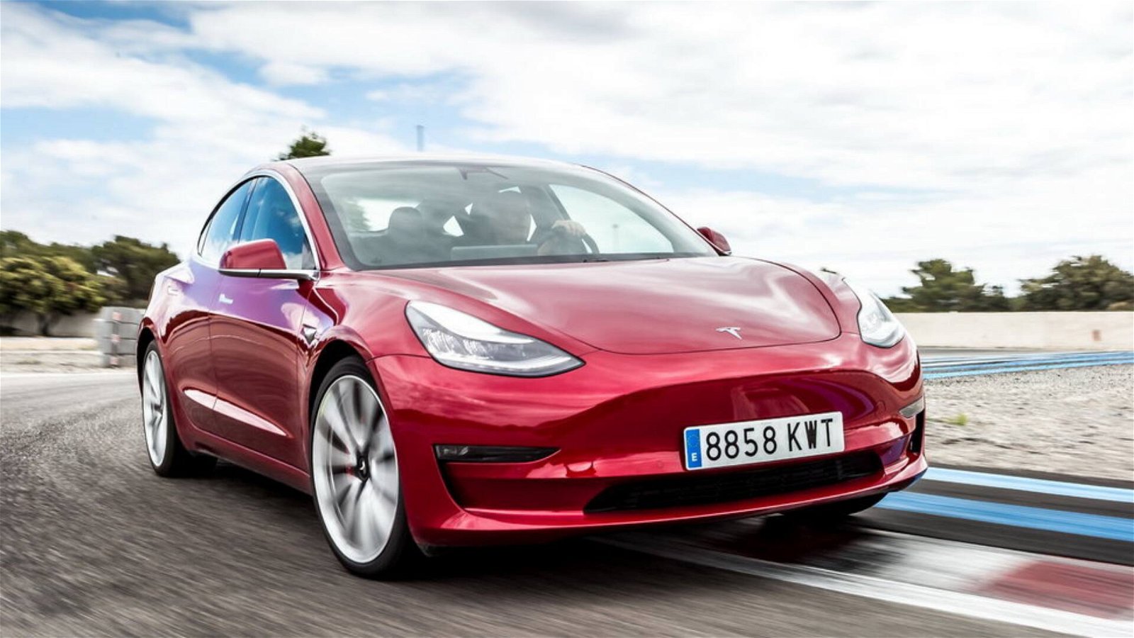 Immagine di Tesla Model 3: a ottobre brusco calo delle vendite in Norvegia