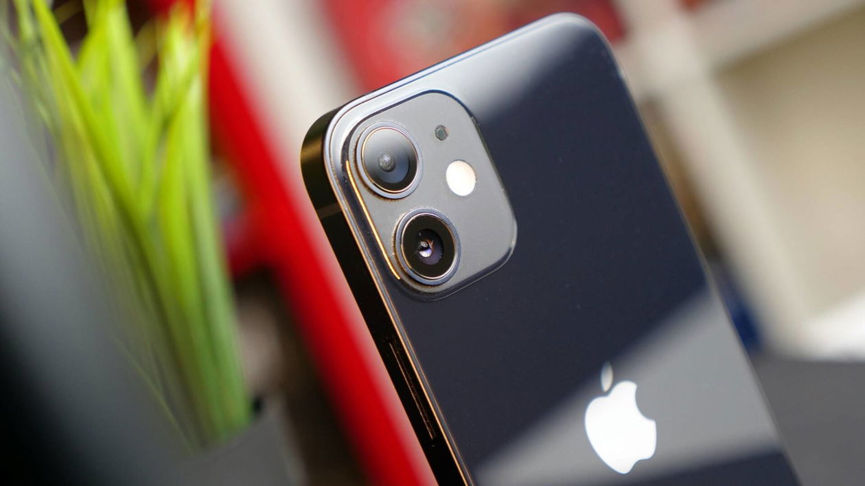 Immagine di Apple iPhone 12 Mini ad un prezzo shock su eBay!