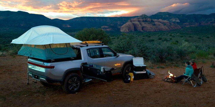 Immagine di Rivian, arriva la cucina elettrica installata sul pick-up