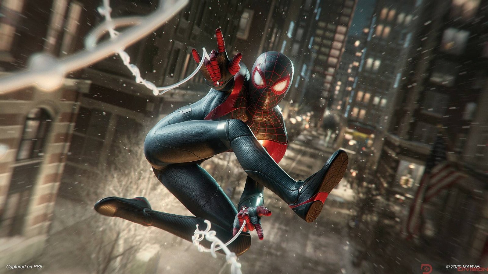 Immagine di Spider Man Miles Morales: un glitch permette di essere qualunque cosa