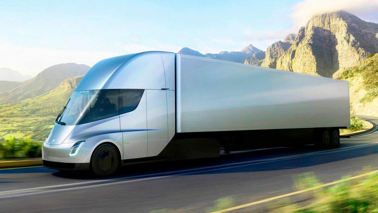 Immagine di Tesla Semi, pronto per la produzione ma mancano le batterie