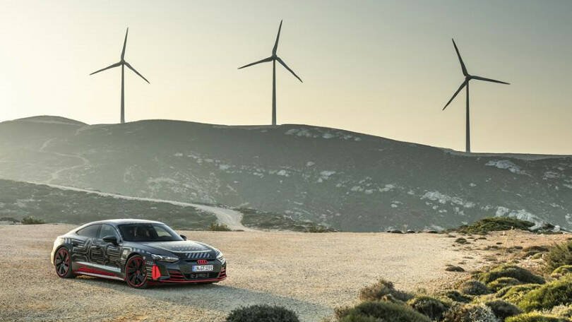Immagine di Audi e-tron GT, al via la produzione della nuova sportiva carbon neutral