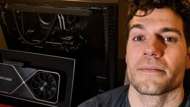 Immagine di Che cos'ha Henry Cavill più di voi? Una RTX 3090!