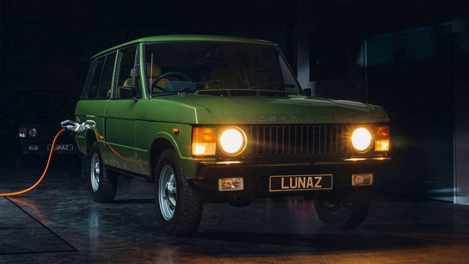 Immagine di Lunaz fonde passato e futuro, ecco la Range Rover elettrica