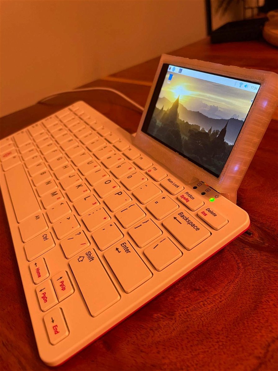 raspberry-pi-400-mod-touchscreen-133096.jpg