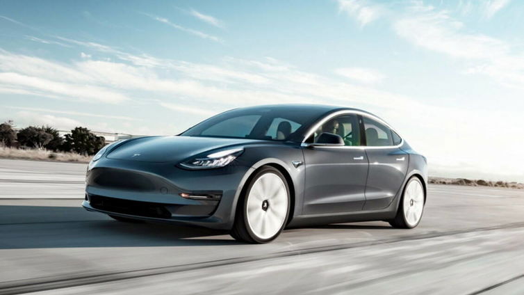 Immagine di Tesla Model 3 è ancora la regina del mercato nel 2020