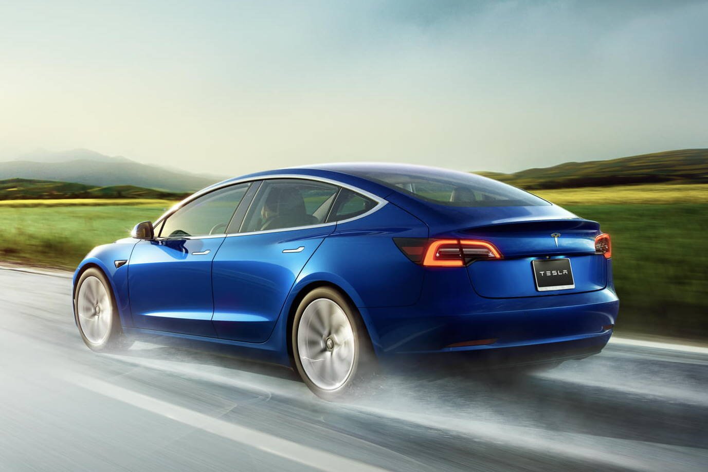 Immagine di Tesla: da oggi puoi riprodurre rumori all'esterno dell'auto