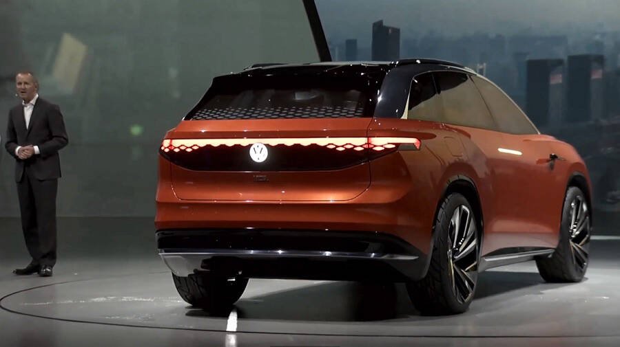 Immagine di Volkswagen ID.6: la futura berlina elettrica sarà destinata alla Cina