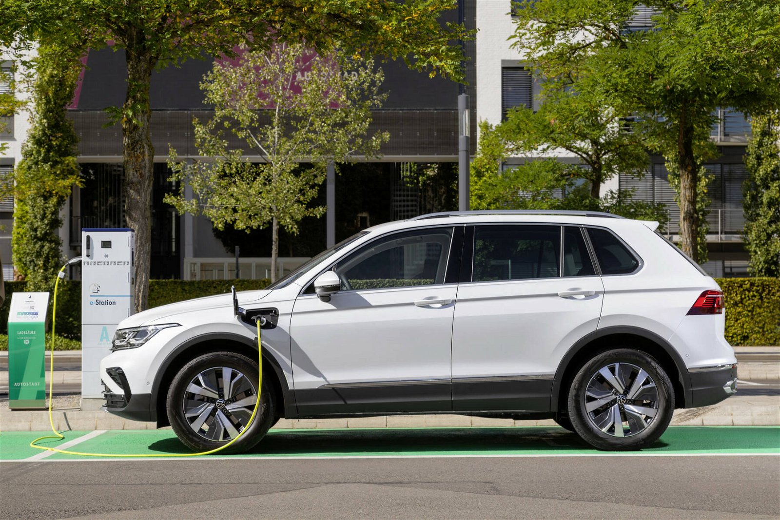 Immagine di Emissioni: Volkswagen acquista crediti green da tre startup di auto elettriche