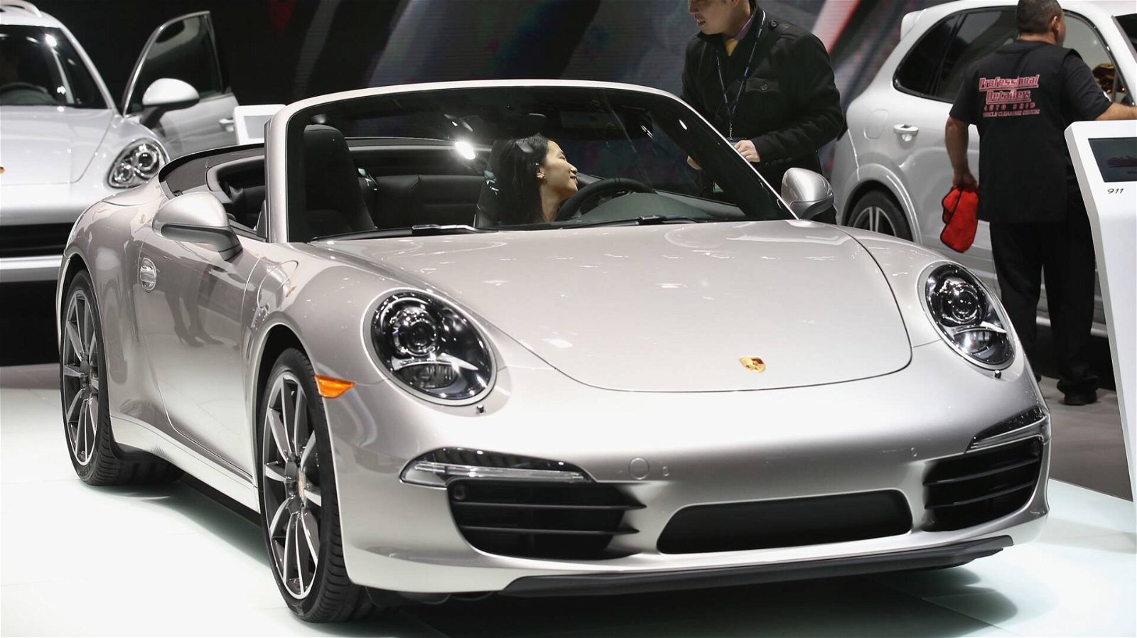 Immagine di Porsche: emissioni troppo alte, stop immediato vendita di alcuni modelli