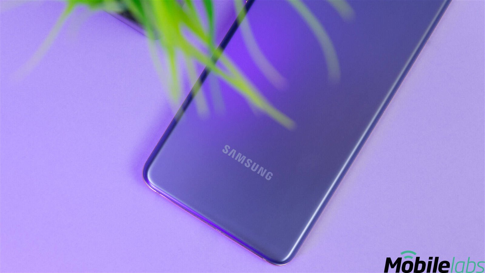 Immagine di Samsung Galaxy S22, ancora più plastica?