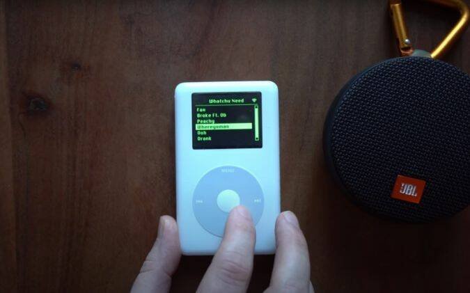 Immagine di Questo iPod del 2004 ha il Wi-Fi e Spotify