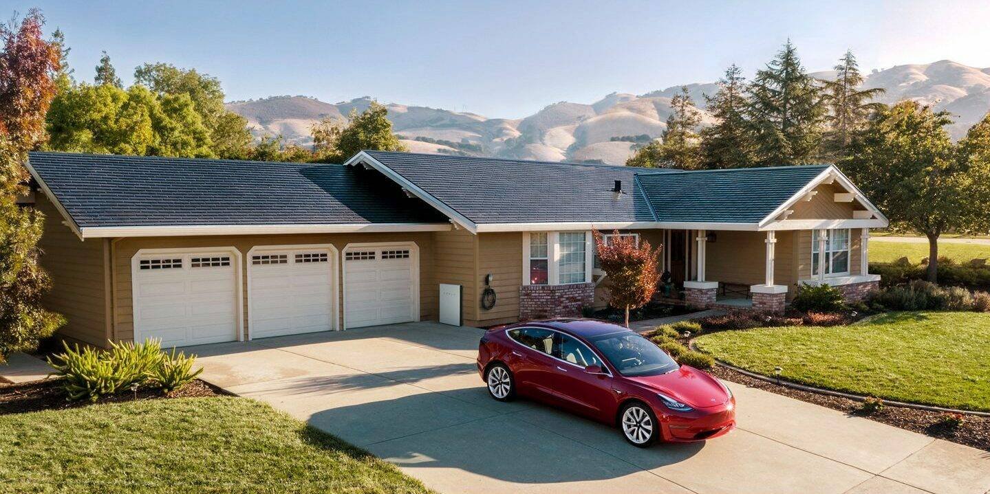 Immagine di Tesla lancia l'inverter per gli impianti fotovoltaici
