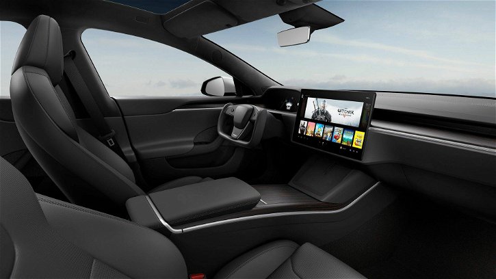 Immagine di La Tesla Model S 2021 a bordo ha un PC da gaming migliore del vostro