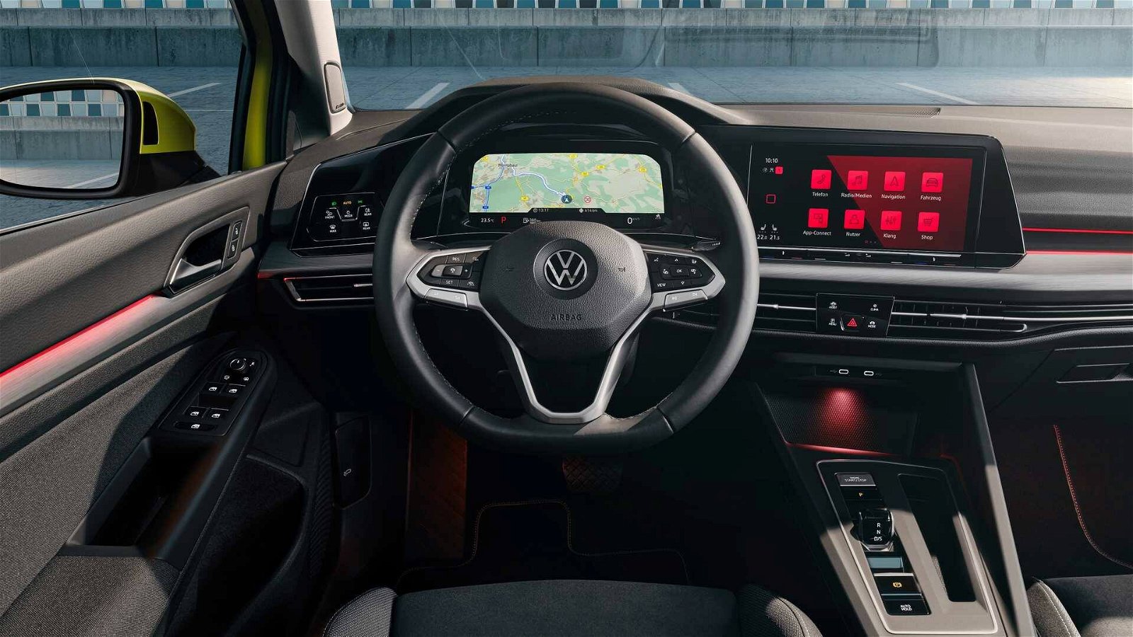 Immagine di Volkswagen, richiamate 56.000 Golf 8 per problemi al software
