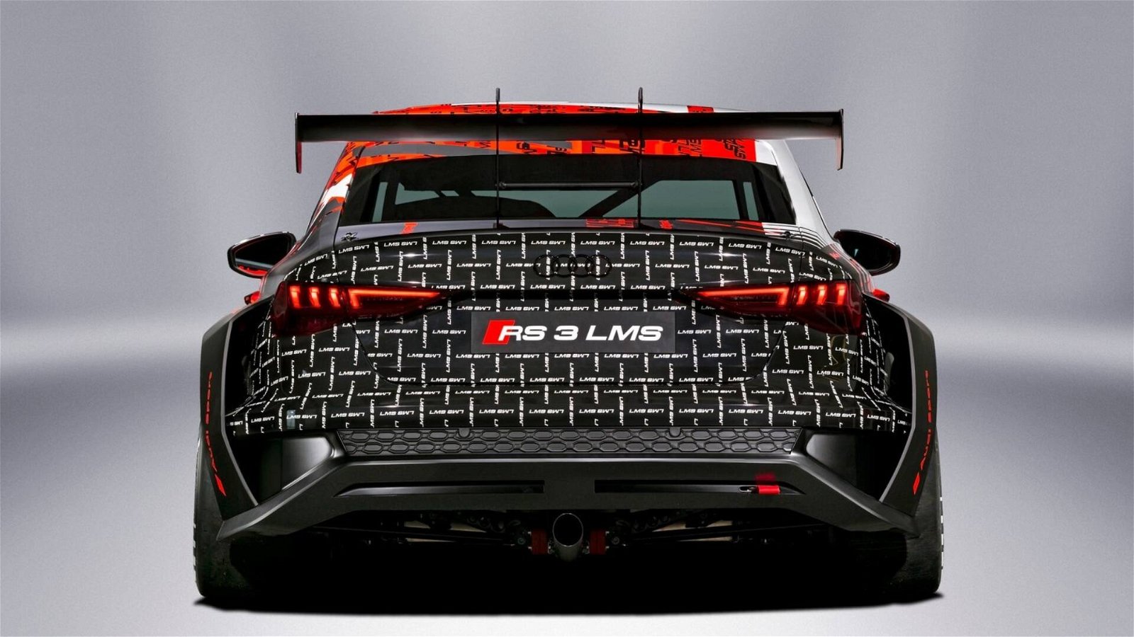 Immagine di Audi RS 3 LMS: la nuova versione del mostro da pista