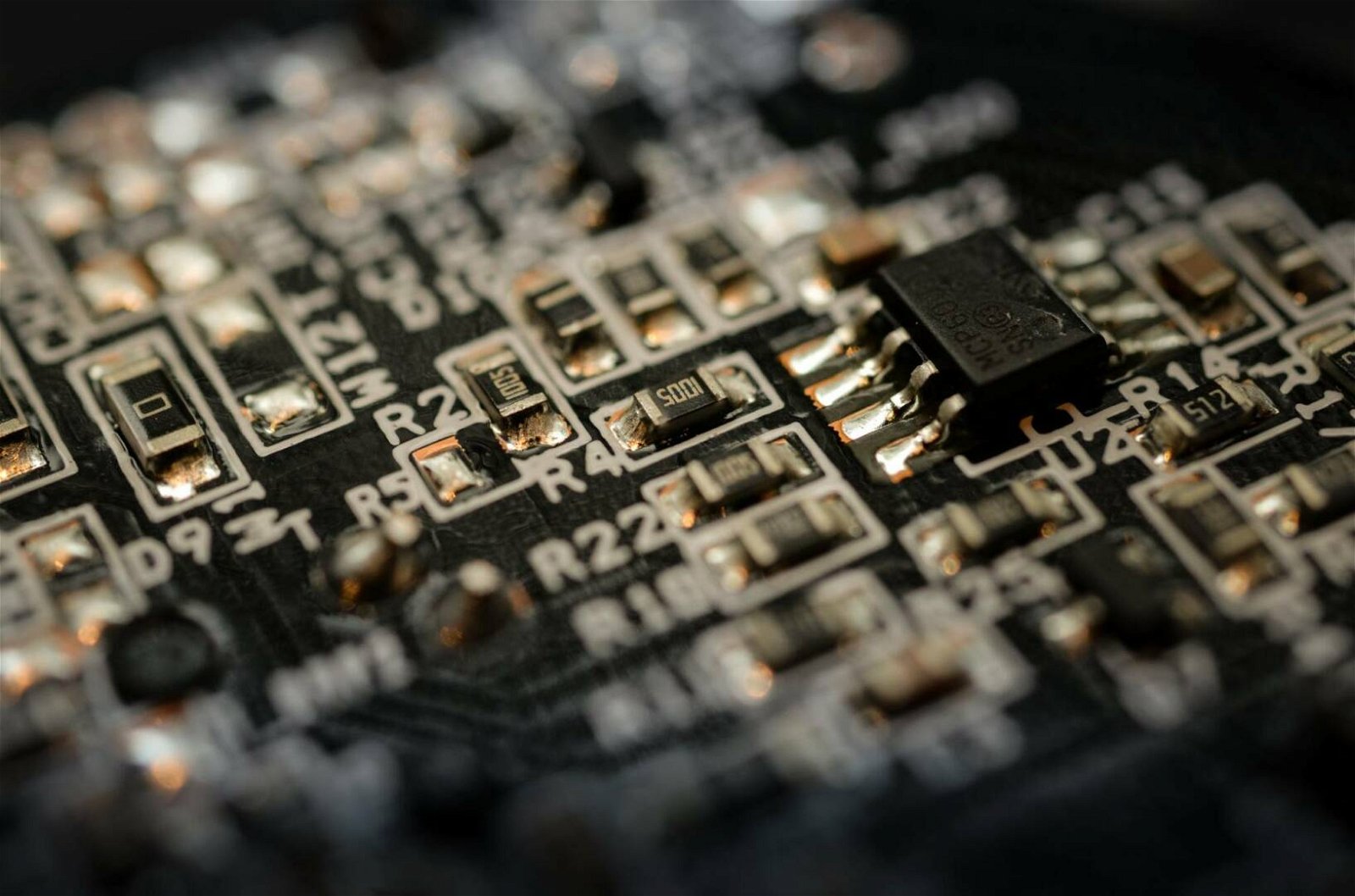 Immagine di La carenza di chip potrebbe finire nel 2022 grazie a nuovi impianti produttivi