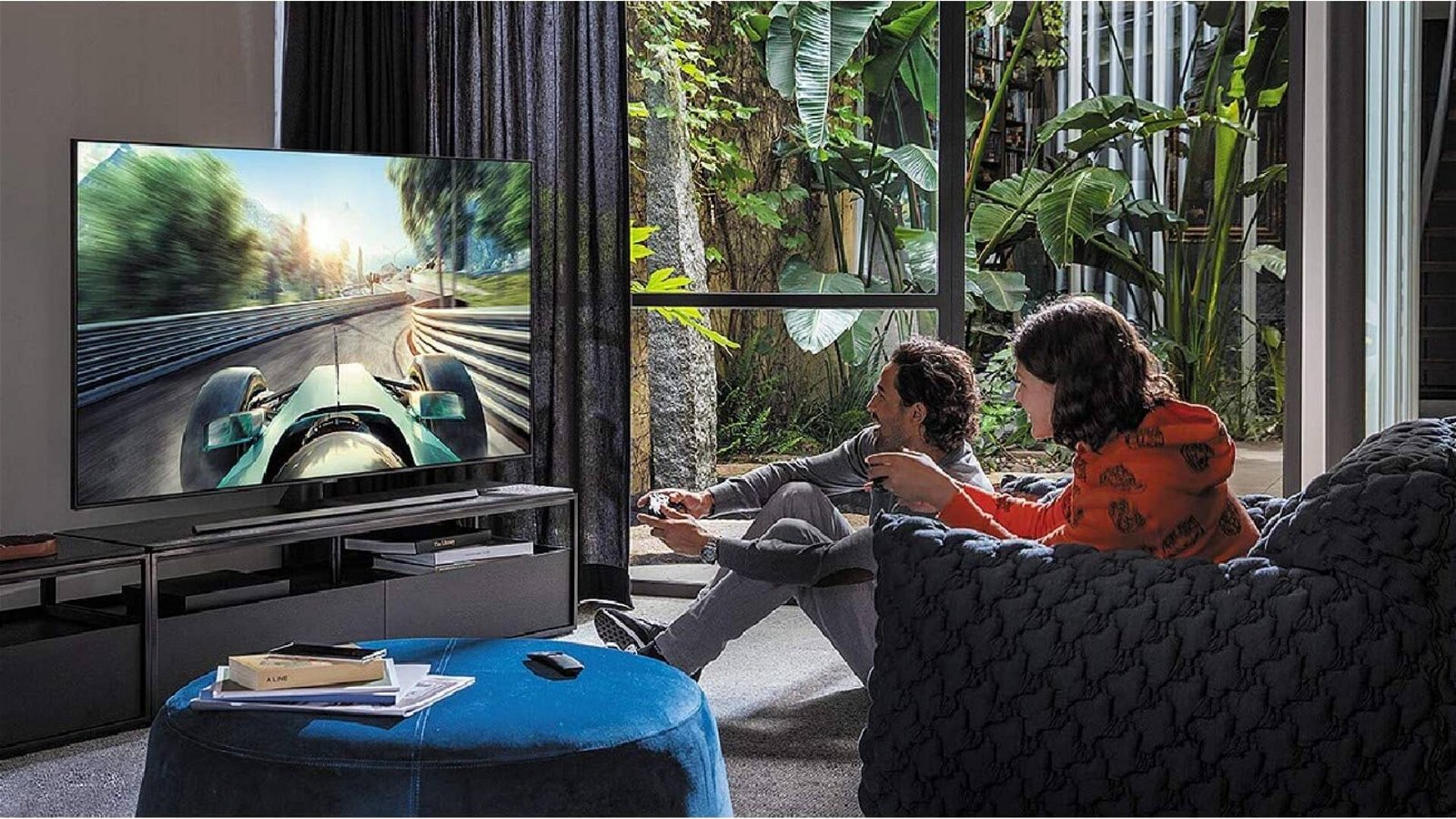 Immagine di Offerte del giorno Amazon: smart TV Samsung QLED 4K da 55" in sconto di 400€!