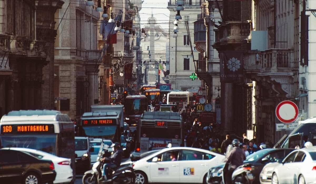 Immagine di Milano, da mercoledì 9 giugno Area B e Area C tornano alla normalità