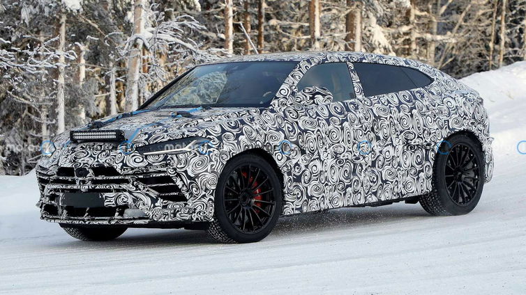 Immagine di Lamborghini Urus: in arrivo un restyling con motore ibrido?