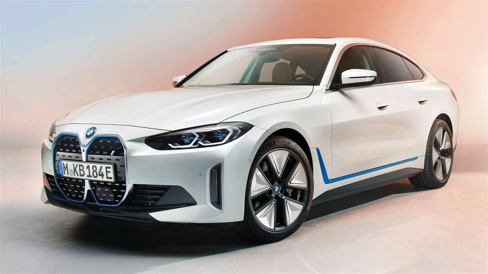 Immagine di BMW e auto elettriche: 600 km di autonomia sono abbastanza