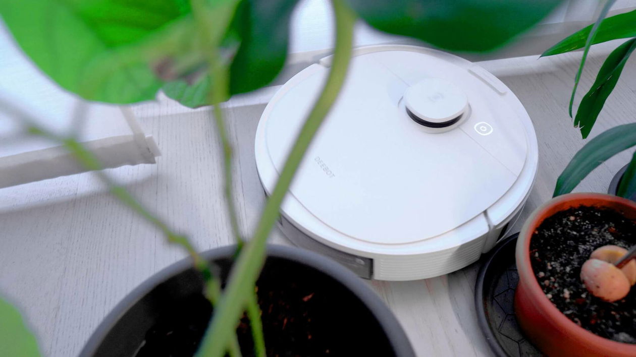 Immagine di Aspira, lava e si svuota da solo: questo robot aspirapolvere è in sconto del 22%!