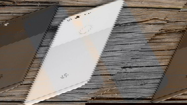 Immagine di Android 12: la Developer Preview 2 è servita