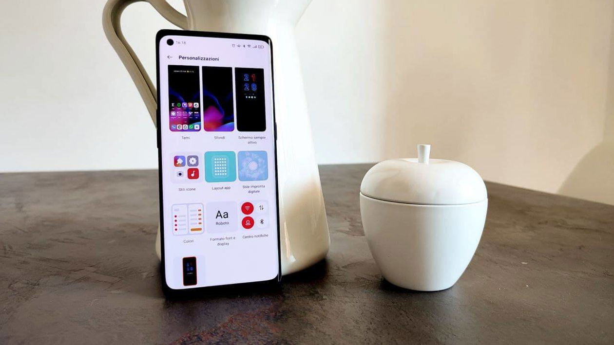 Immagine di Oppo Find X3 Neo 5G da 256 GB a meno di 550€ su eBay!