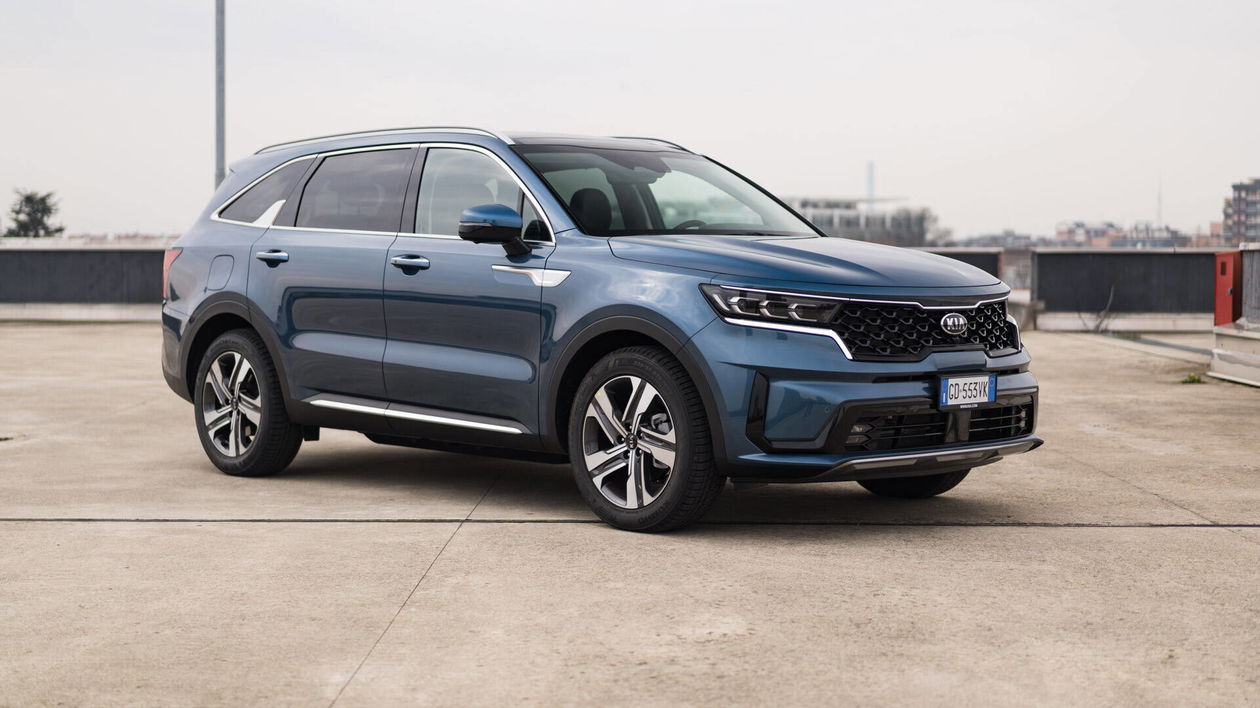 Immagine di Anteprima, Kia Sorento plug-in hybrid: 265 Cv per il maxi SUV coreano