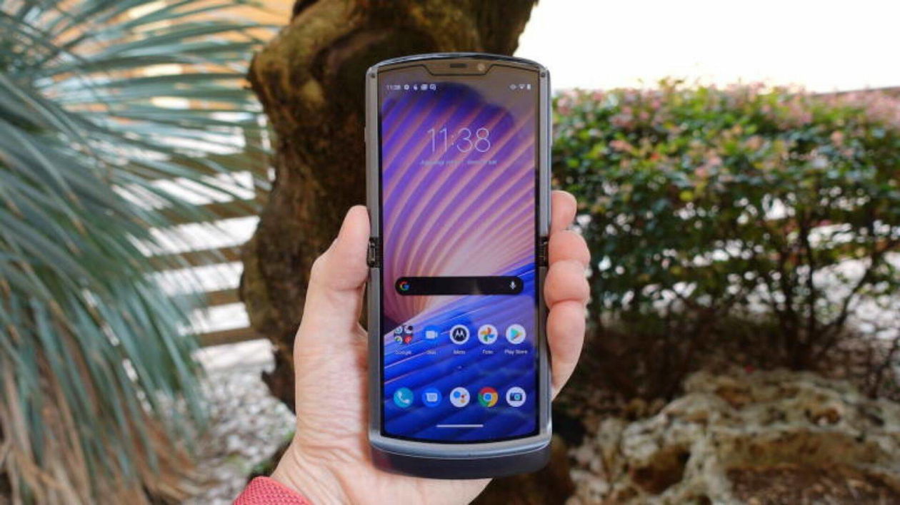 Immagine di Motorola Razr 5G a 600€ in meno su Mediaworld