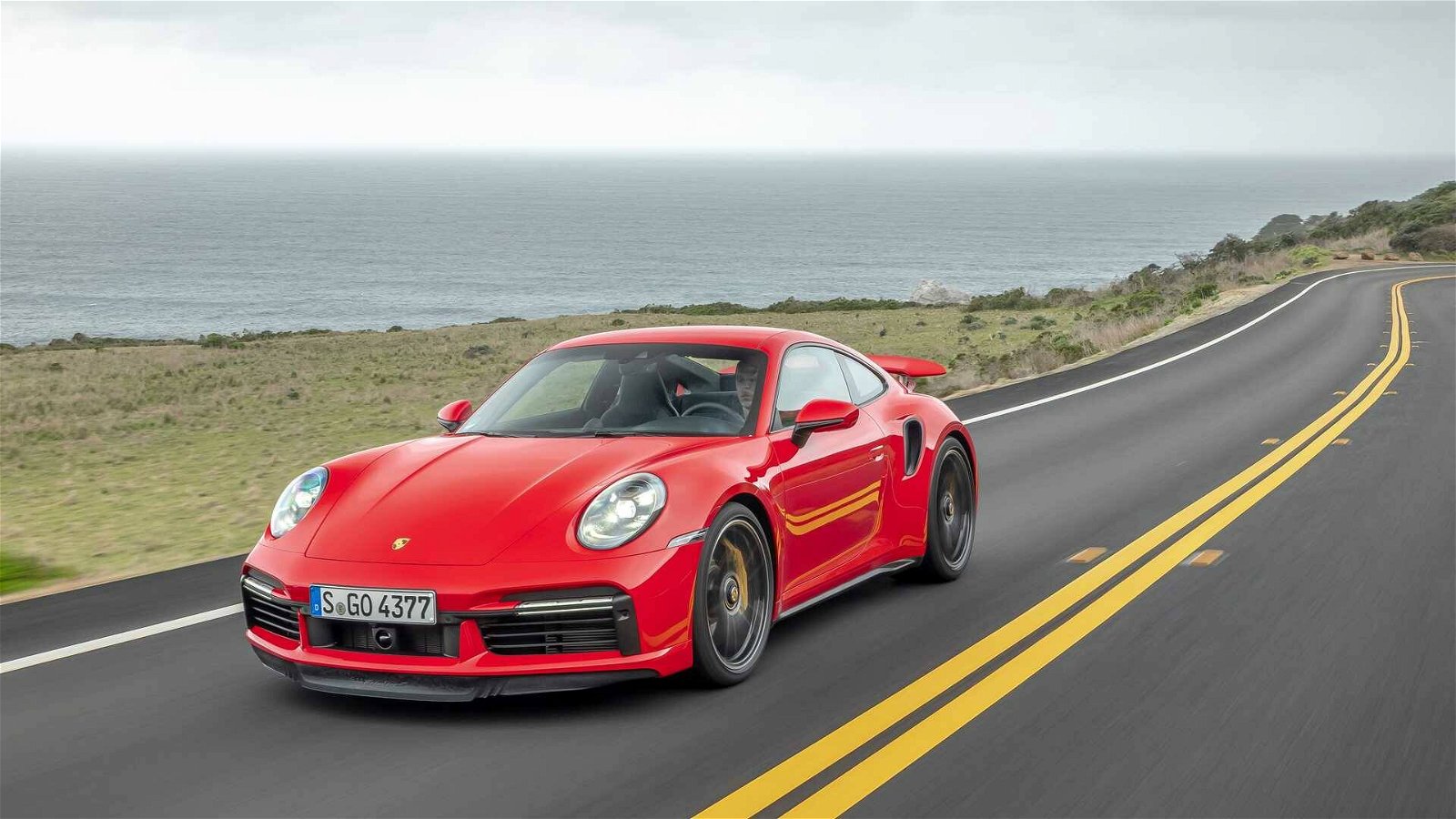 Immagine di Anche la Porsche 911 diventerà elettrica, ma non nell’immediato