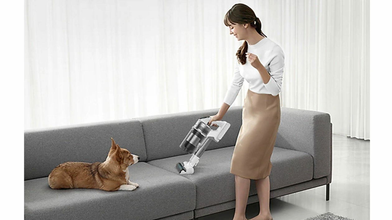 Immagine di Scopa elettrica Samsung Jet 90 a metà prezzo su Unieuro!