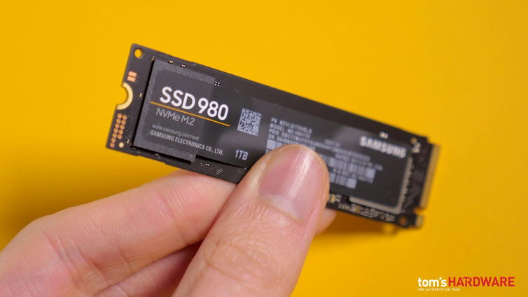 Immagine di SSD PCIe 5.0, Samsung svela alcuni dettagli sulle prossime sue unità aziendali