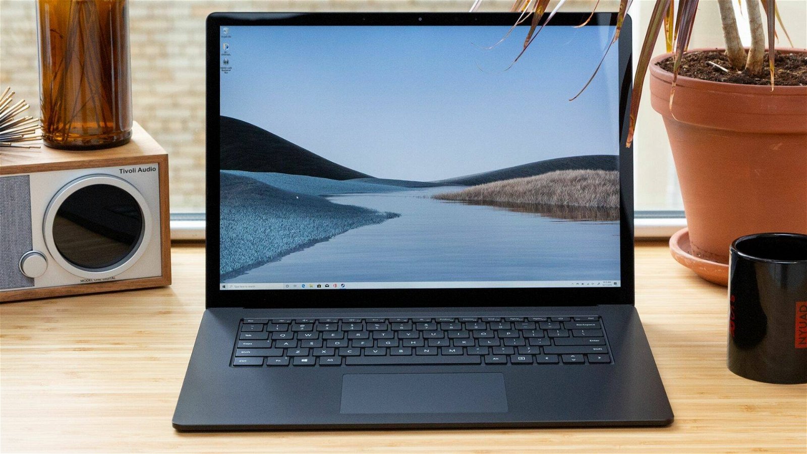 Immagine di Offerte del giorno Amazon: 500€ di sconto su Microsoft Surface Laptop 3!