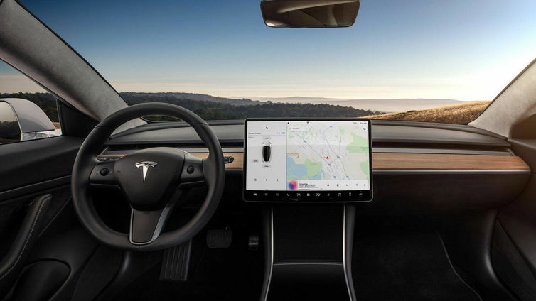 Immagine di Tesla Full Self-Driving: 3 modalità di guida con personalità differenti