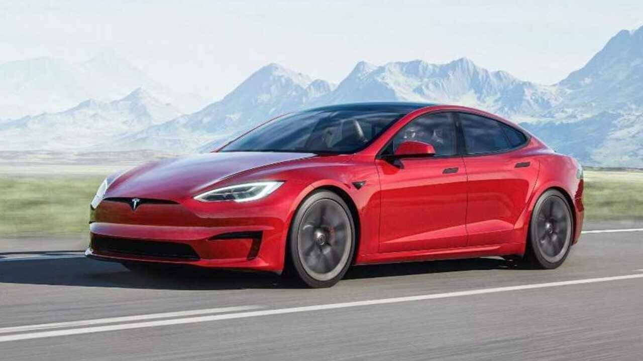 Immagine di Tesla punta tutto sui Supercharger: bocciato il battery swap