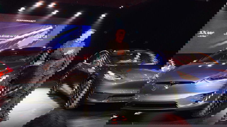 Immagine di La concorrenza è sempre più agguerrita: Tesla in crisi?