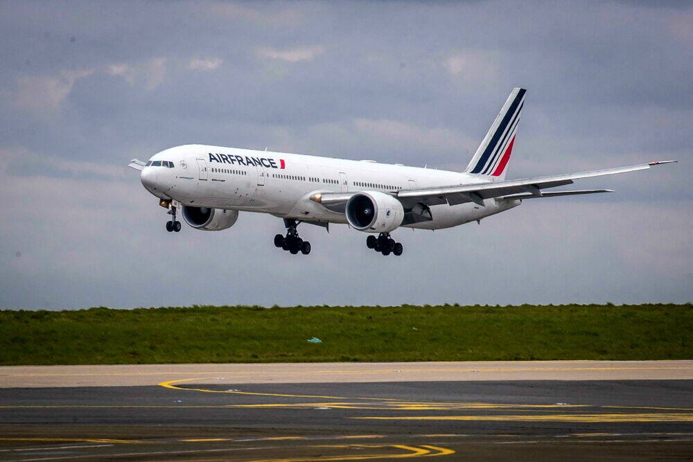 Immagine di Emissioni, la Francia vieta i voli brevi: meglio il treno