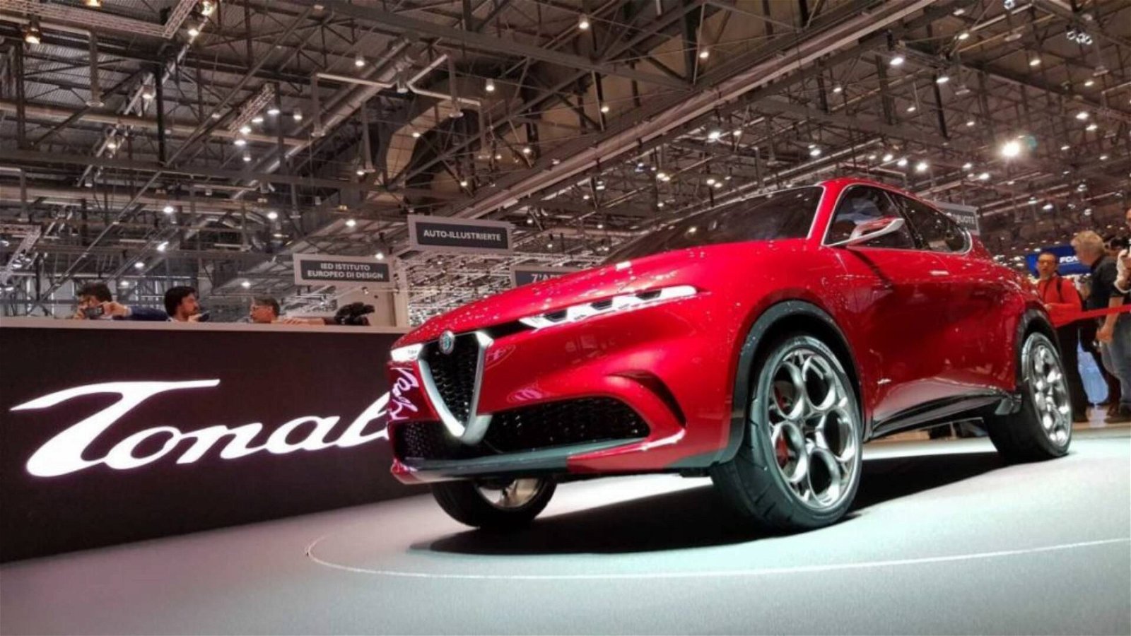 Immagine di Alfa Romeo Tonale: una nuova foto spia ci mostra gli interni in anteprima