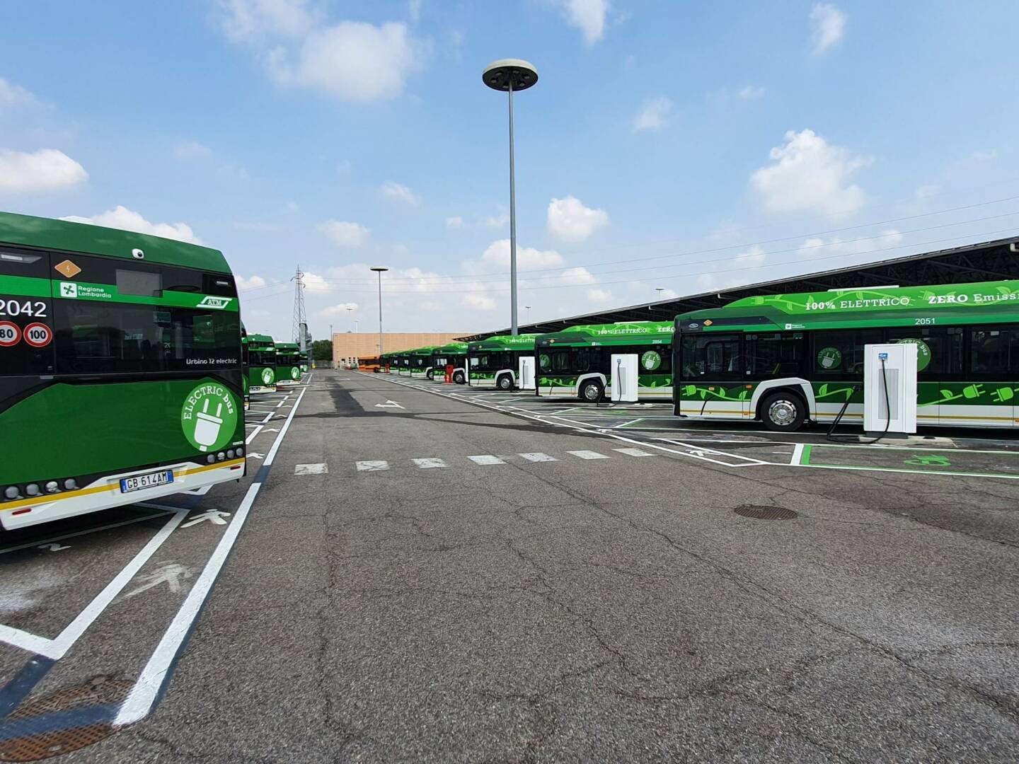 Immagine di Autobus elettrici: pronta la prima stazione di ricarica vicino a Milano