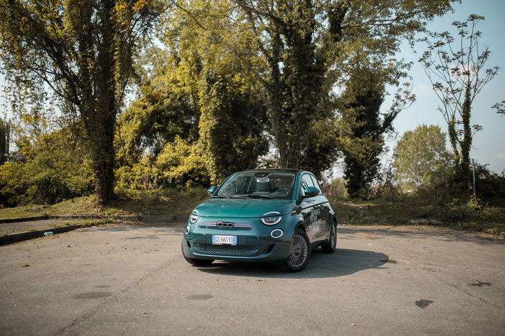 Immagine di Green NCAP, 5 stelle per la Fiat 500 elettrica