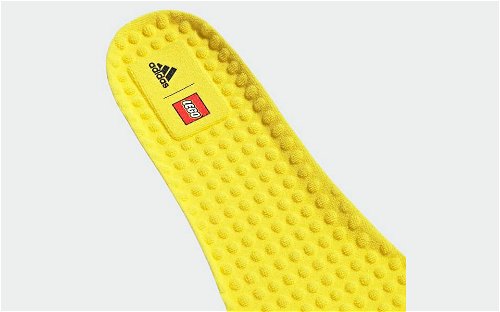 lego-adidas-ultraboost-152669.jpg