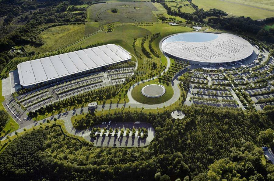 Immagine di McLaren vende la sua sede storica di Woking per 170 milioni di sterline