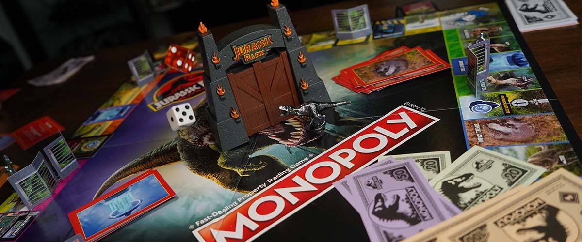 Immagine di Hasbro annuncia Monopoly Jurassic Park