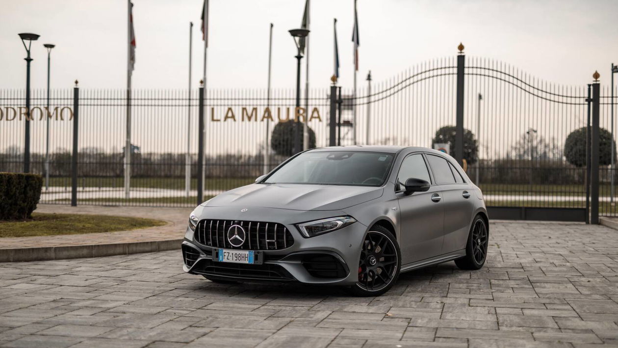 Immagine di Prova, Mercedes Classe A45 S AMG: ti folgora con i suoi 421 Cv