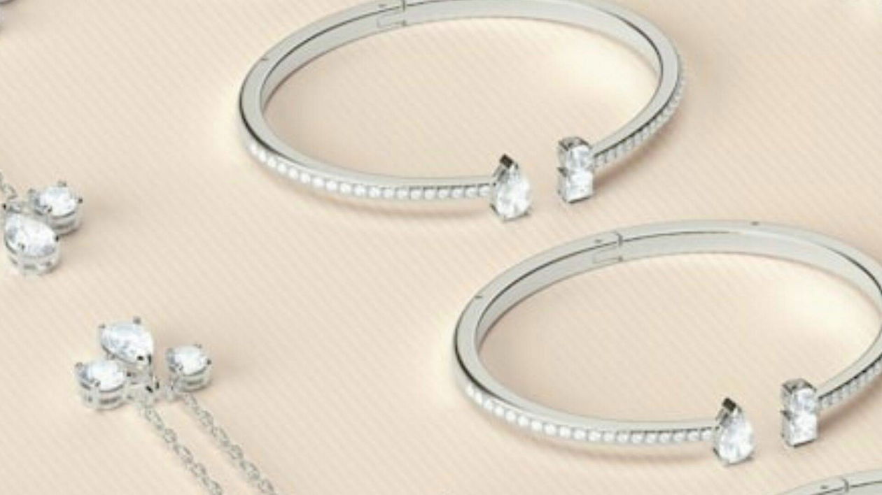 Immagine di Amazon: prezzi da Black Friday sui gioielli Swarovski!