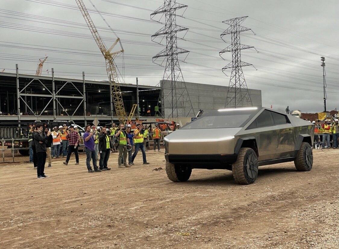 Immagine di Nuovo avvistamento di Tesla Cybertruck alla Gigafactory in Texas