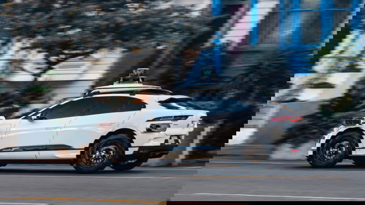 Immagine di Waymo, il CEO John Krafcik annuncia le sue dimissioni
